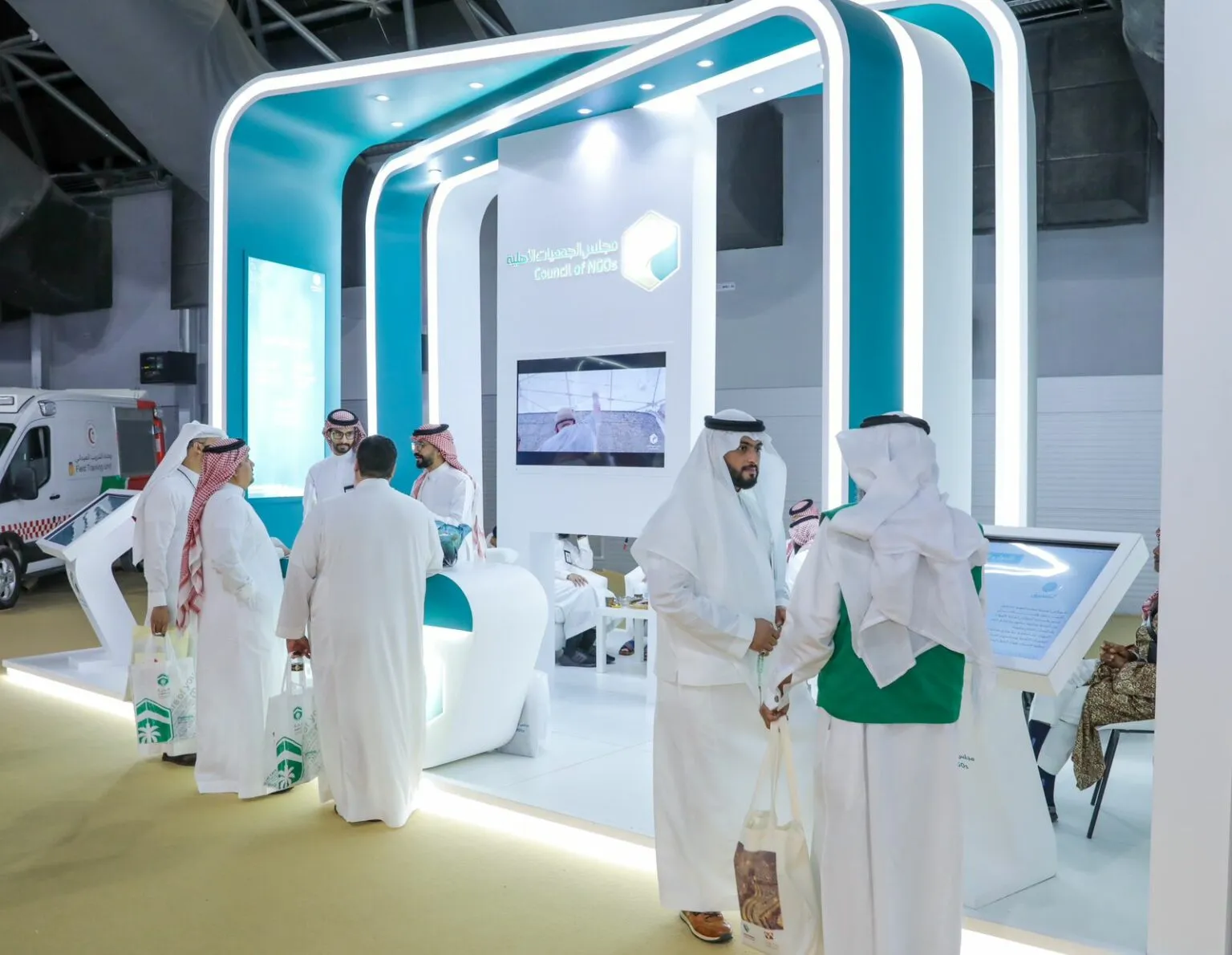 “برعاية خادم الحرمين الشريفين ” مجلس الجمعيات الأهلية شارك في مؤتمر ومعرض خدمات الحج والعمرة