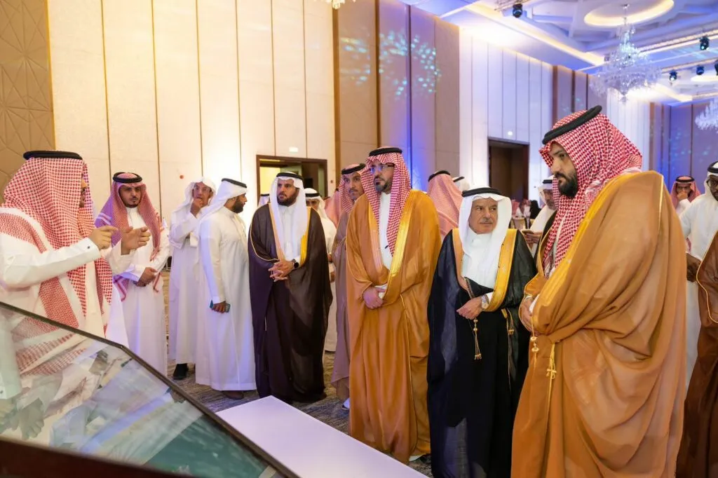 برعاية معالي وزير الموارد البشرية والتنمية البشرية المهندس أحمد الراجحي أختتم أعمال حاضنة “جدارة” للأعمال الاجتماعية